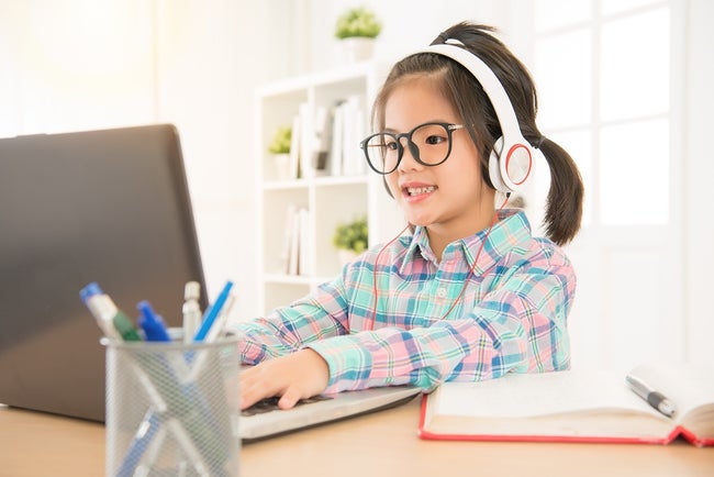 L’académie Aesculap propose l’enseignement à domicile.